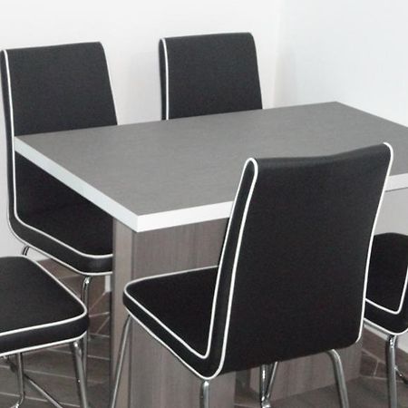 בודווה Apartmani Jankovic מראה חיצוני תמונה