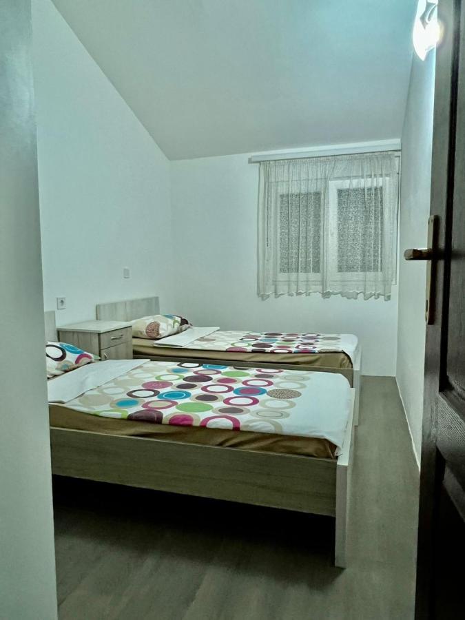 בודווה Apartmani Jankovic מראה חיצוני תמונה